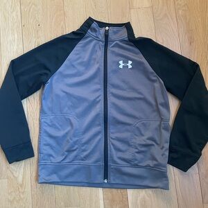 UNDER ARMOR Youth Zippered Grey and Black Sweatshirt size large